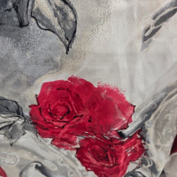 Additions by Chico's Cream Gray Red Roses Button Down Long Sleeved Shirt 0/XS - Picture 7 of 11